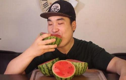 即墨网红吃瓜事件真相视频,真相视频曝光背后的惊人内幕 第3张 即墨网红吃瓜事件真相视频,真相视频曝光背后的惊人内幕 第3张